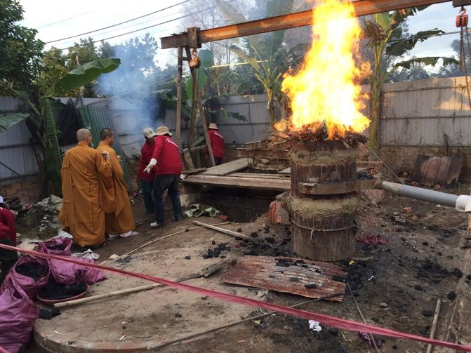 Lễ rót đồng đại hồng chung 500 kg tại Tu viện Vĩnh Lưu - Bình Chánh Tphcm