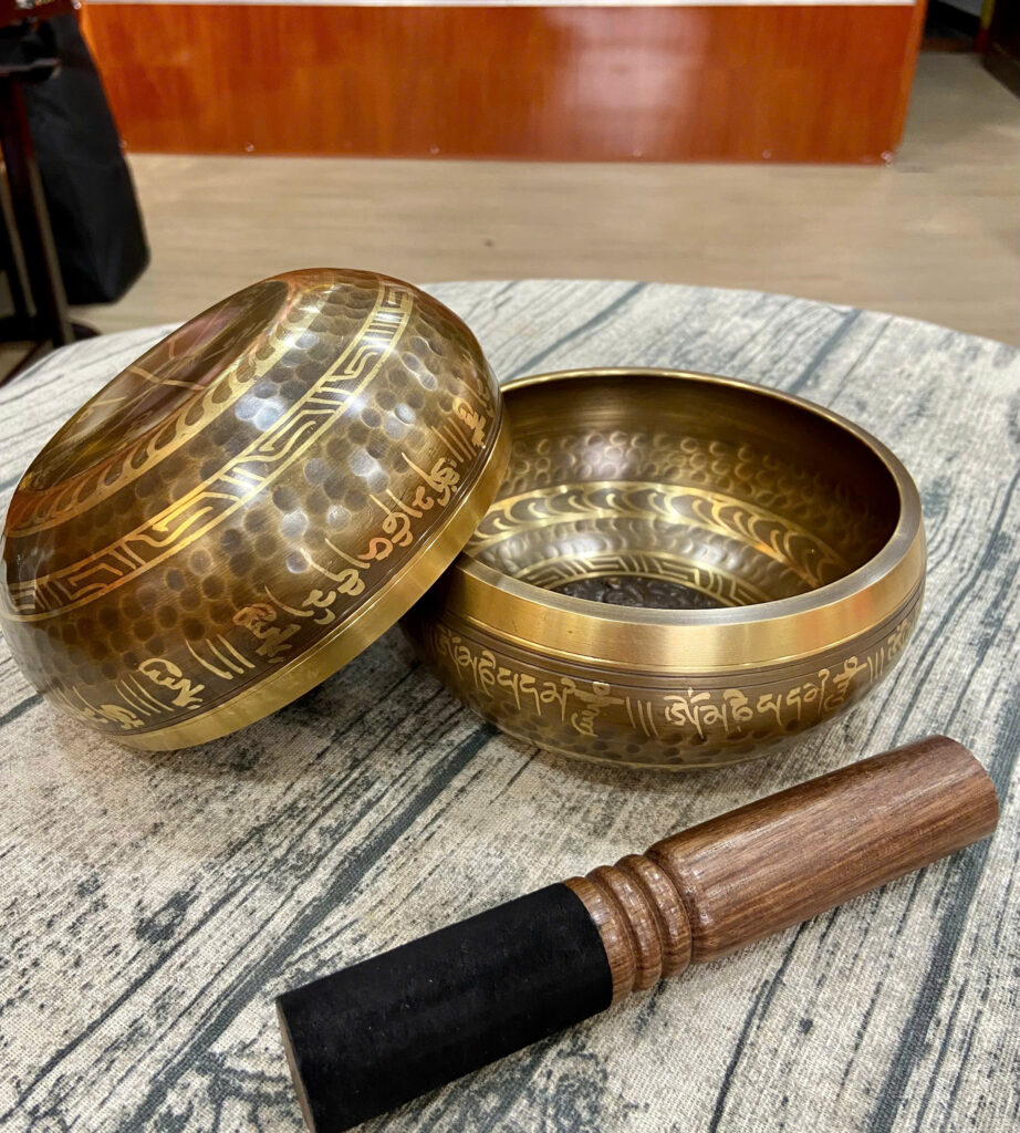 Chuông xoay tây tạng 15cm
