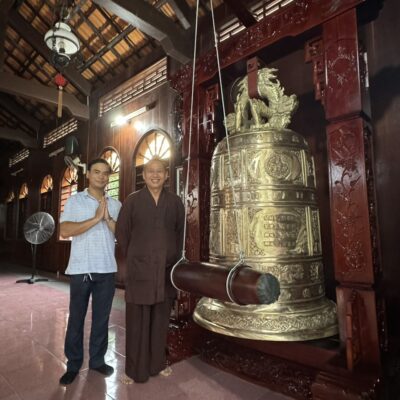 Đại Hồng Chung 1 tấn chùa Giác Long Sa Đéc Đồng Thápdata-cloudzoom = 